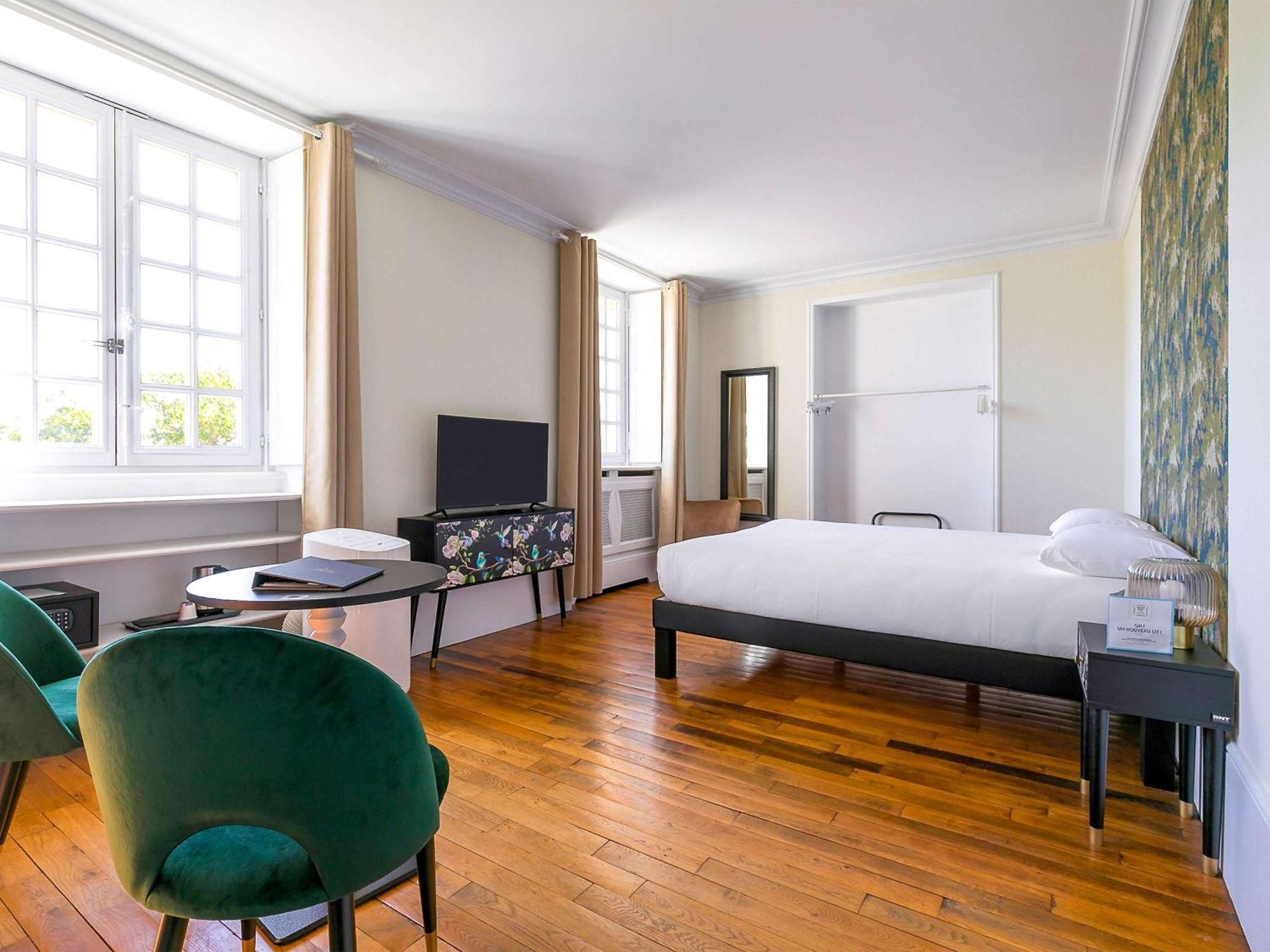 Hotel Ibis Styles Dijon Sud Domaine De Beauregard 21600 Longvic Exterior foto